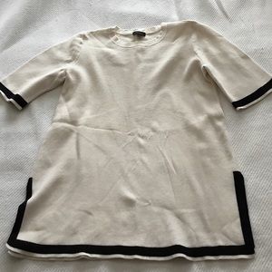 Ann Taylor short sleeved beige tunic sweater with black trim